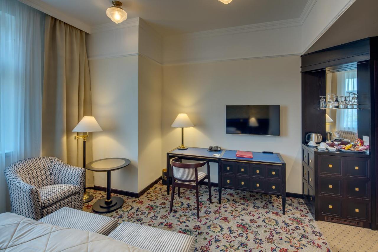 Hotel Savoy Praga Esterno foto