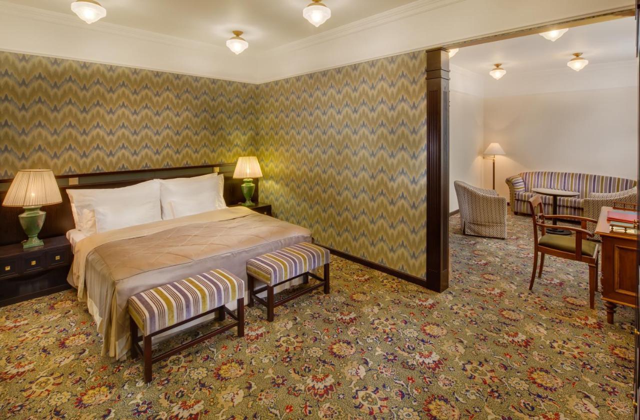 Hotel Savoy Praga Esterno foto