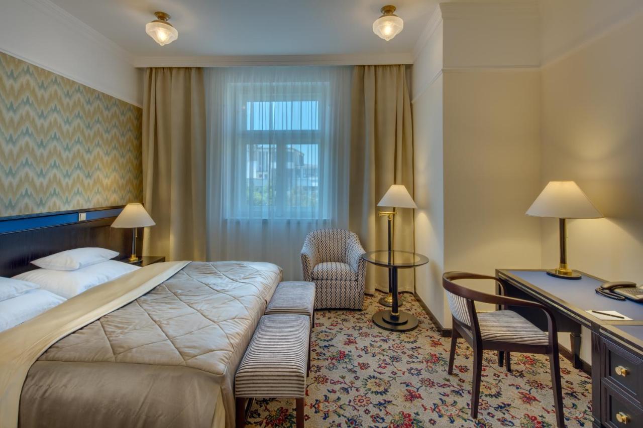 Hotel Savoy Praga Esterno foto