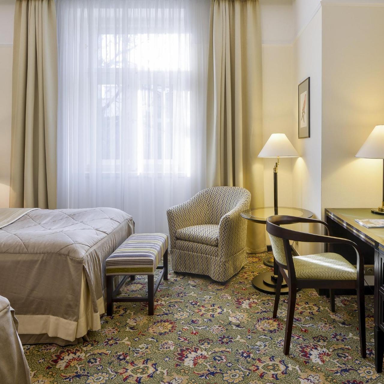 Hotel Savoy Praga Esterno foto